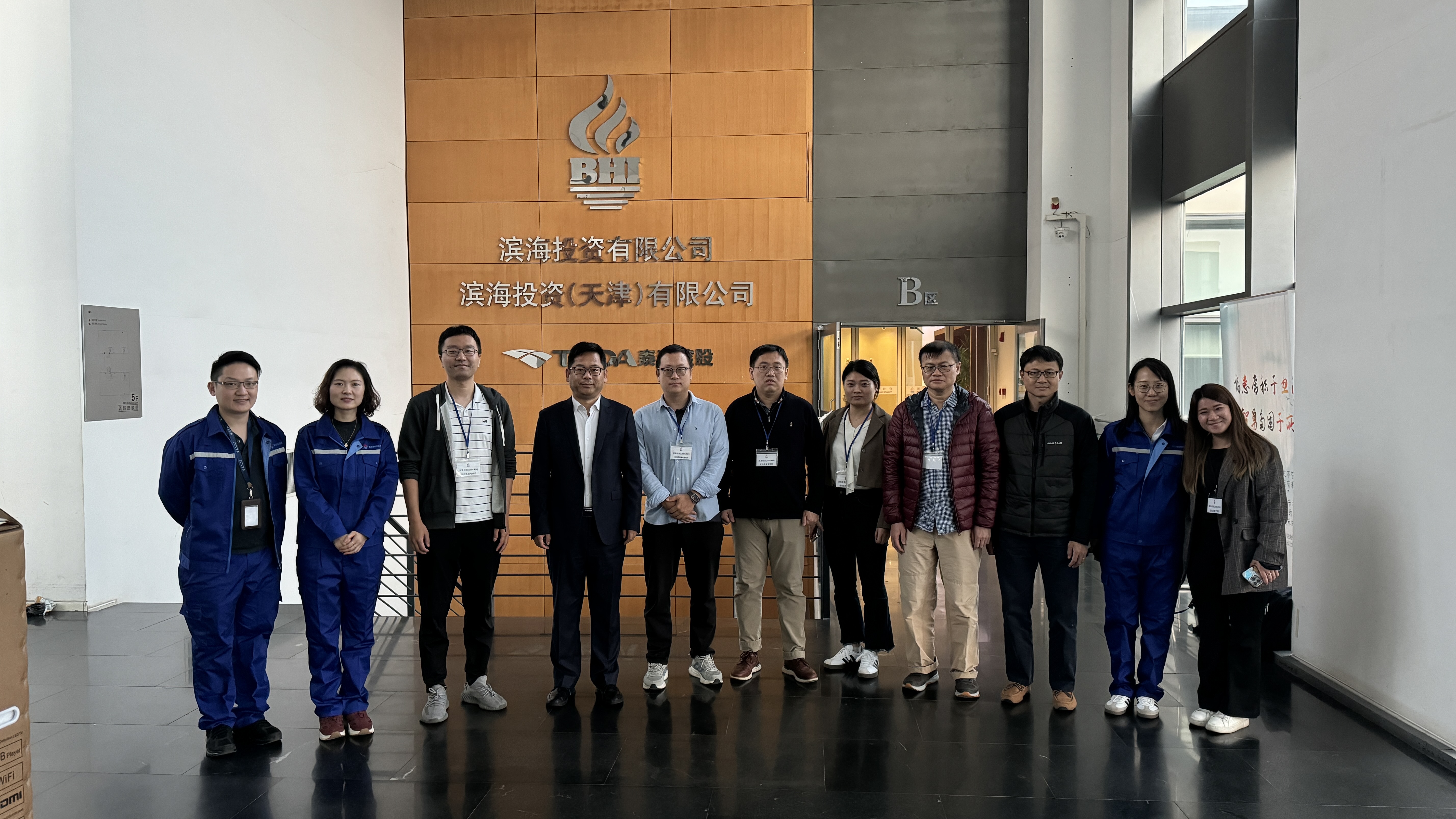 国产a∨国片精品白丝美女视频